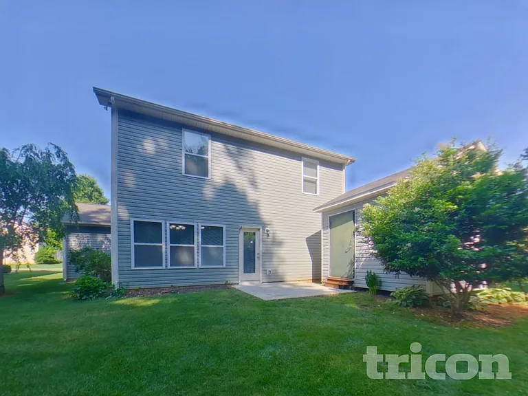 121 English Oak Ln — Photo 18