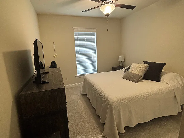 160 Gulfstream Ln — Photo 8