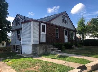 907 Main St, West Warwick, RI 02893