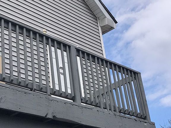 3rd image of 35-37 Townsend St #2L