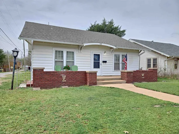 1355 N 10th St, Duncan, OK 73533