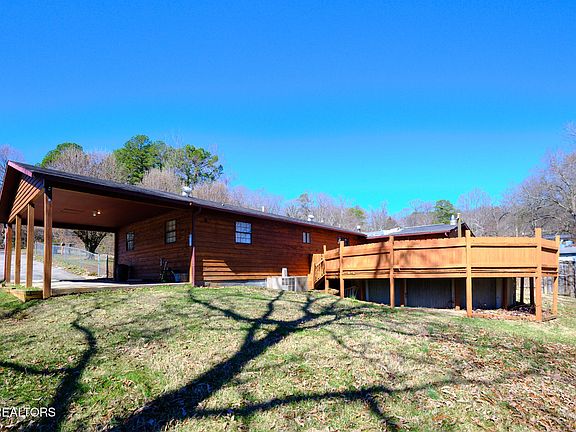 3rd image of 2004 Flagler Rd