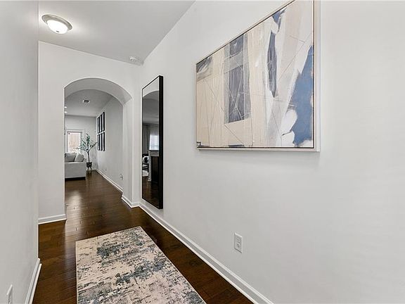 4th image of 2253 Triple Crown Ln