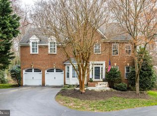 2800 Rifle Ridge Rd, Oakton, VA 22124