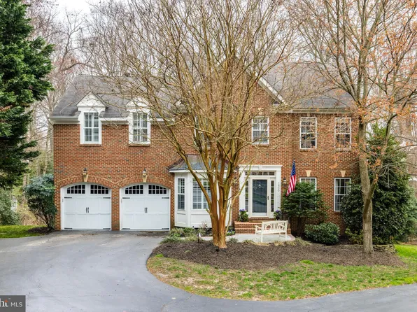 2800 Rifle Ridge Rd, Oakton, VA 22124