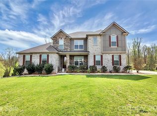 601 Blaise Ct, Matthews, NC 28104