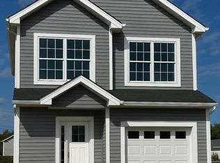 909 New Chestnut St, Bristol, PA 19007