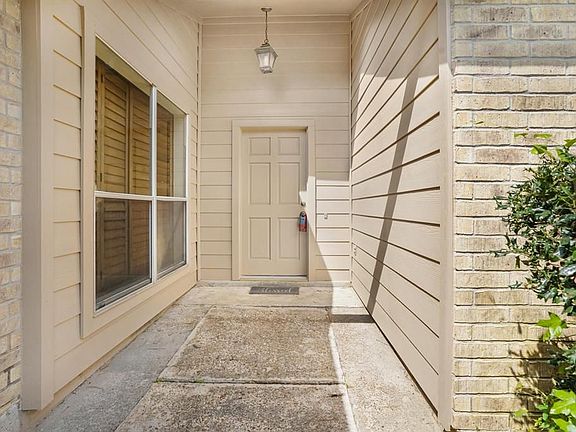 5th image of 3203 Silver Falls Dr