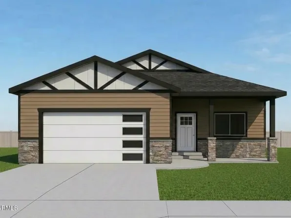 301 Hogan St, Sunnyside, WA 98944