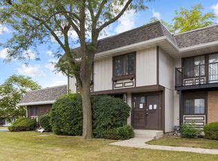 1356 Court Leona, Hanover Park, IL 60133