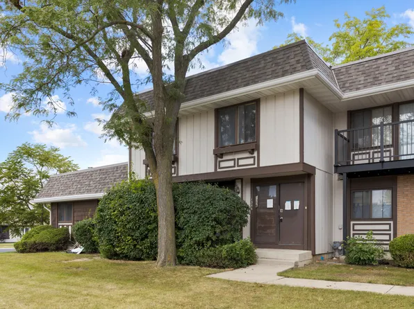 1356 Court Leona, Hanover Park, IL 60133