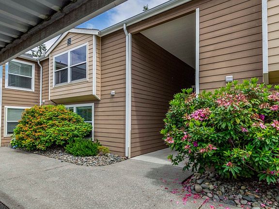 2nd image of 14715 SE 24th St APT 102