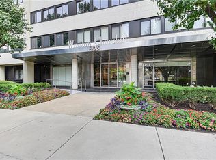803 W 48th St APT 806, Kansas City, MO 64112