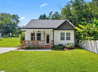 223 Eastland Dr, Greer, SC 29651