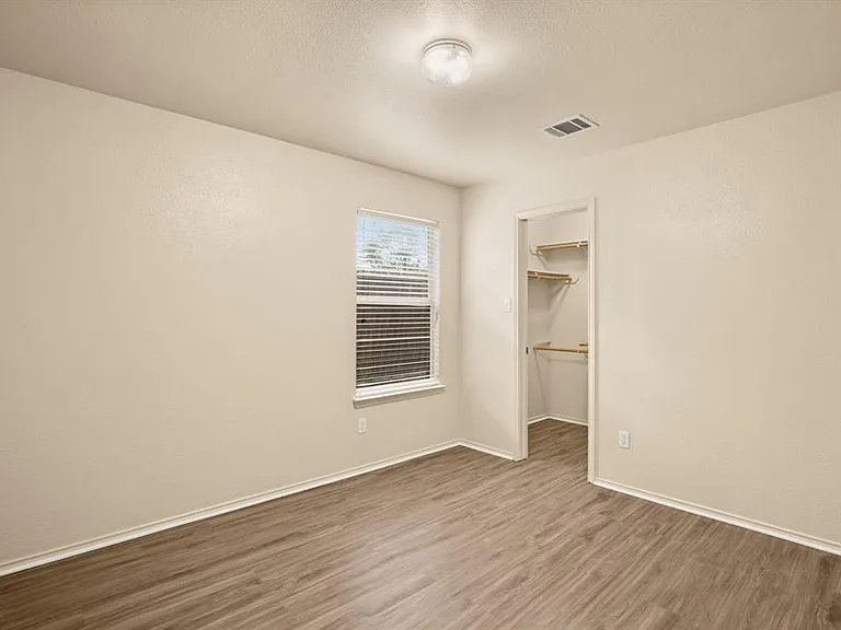1225 Orchard Park Cir — Photo 15