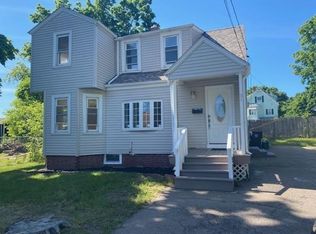 18 Wellington Pl, Brockton, MA 02302
