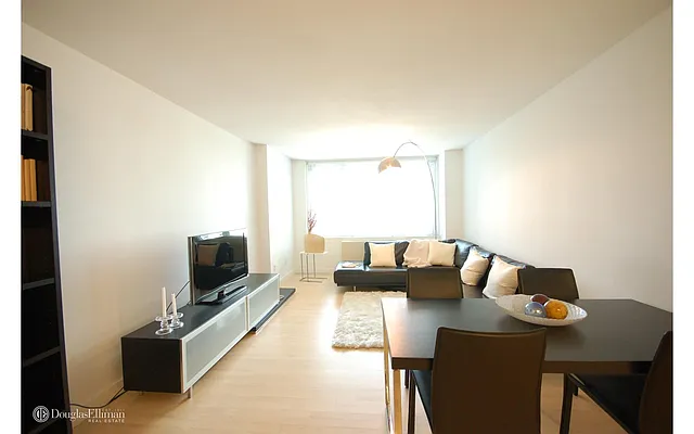 Rented by Douglas Elliman | media 13