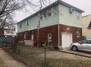 8703 258th St, Floral Park, NY 11001