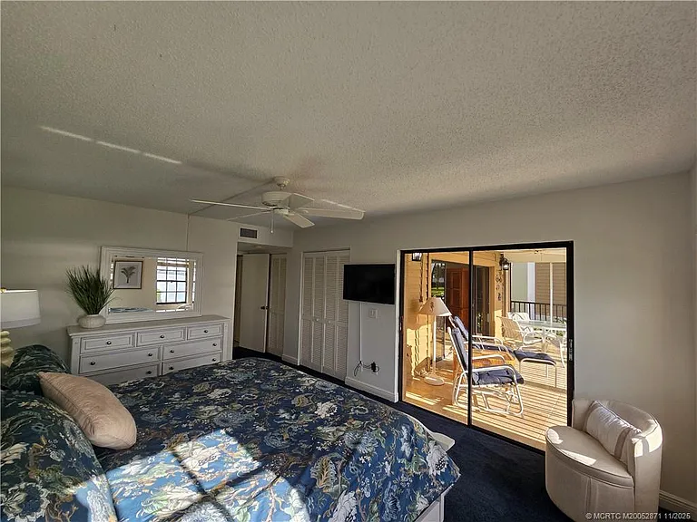 316 NE Edgewater Dr — Photo 25