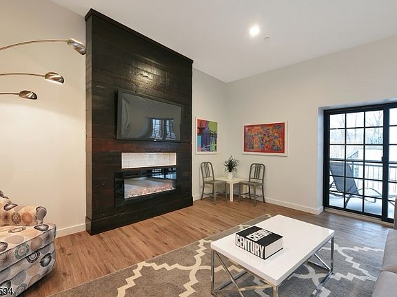 4th image of 8 Personette St APT 1-2