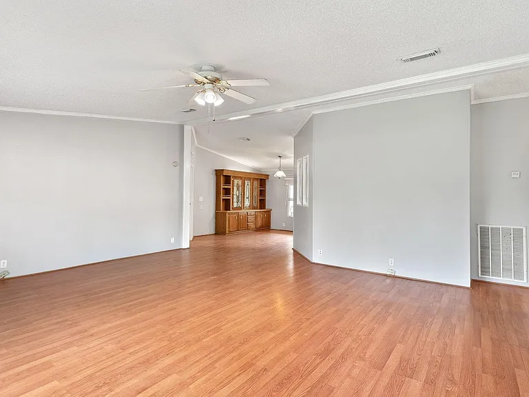 5410 Carriage Trails Dr — Photo 8