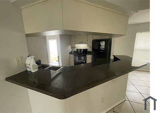 2nd image of 2407 E Palifox St