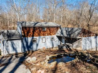 184 Oak Dr, Little Hocking, OH 45742