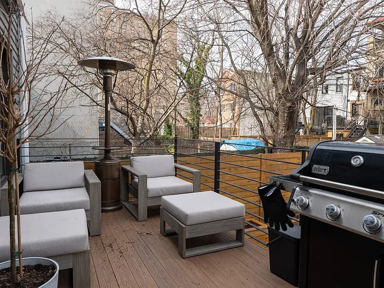 427 Pulaski St #1 — Photo 16