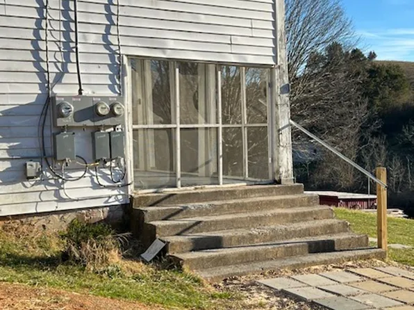 3003 Collierstown Rd, Lexington, VA 24450
