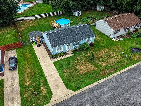 2nd image of 211 Tammie Dr