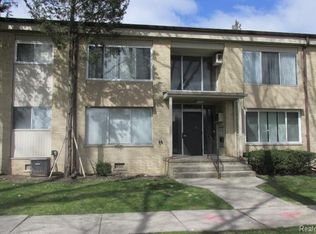 25555 Lahser Rd #A-15, Southfield, MI 48033