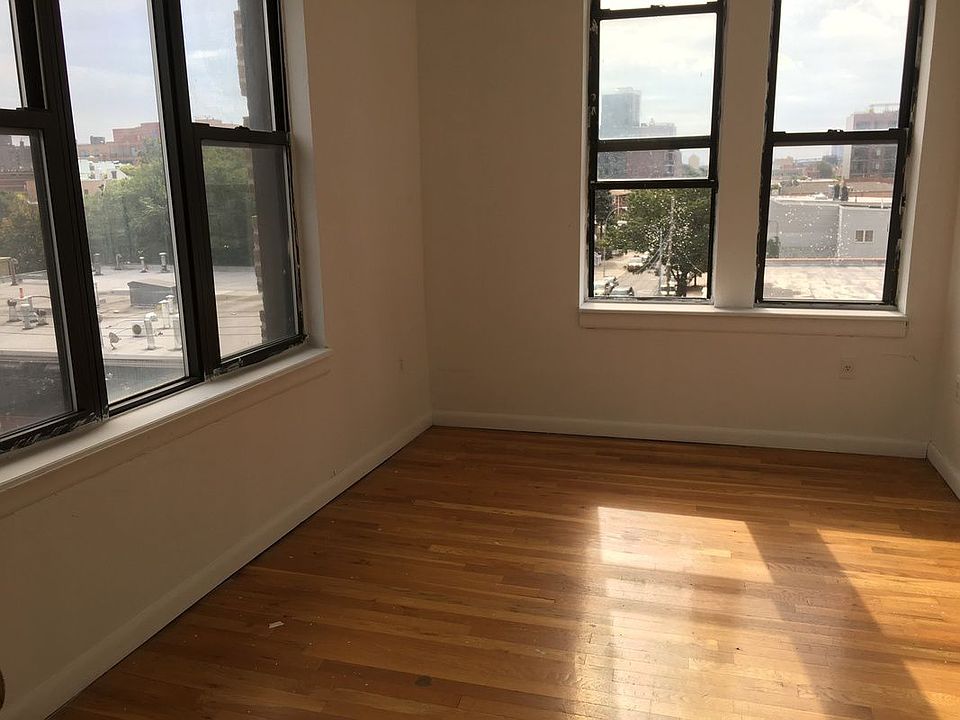 1st image of 3096 12th St APT 7