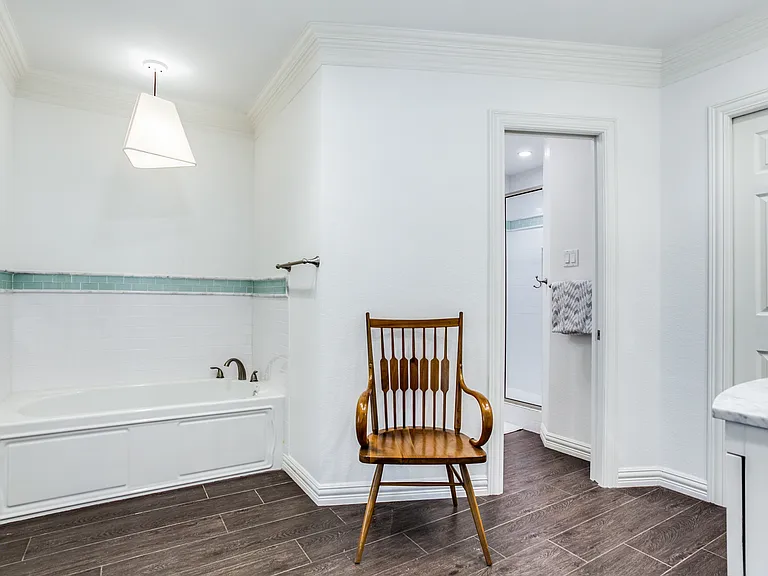 8619 Angora St — Photo 17