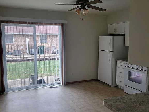 3rd image of 2502-2510 E Border St #2508
