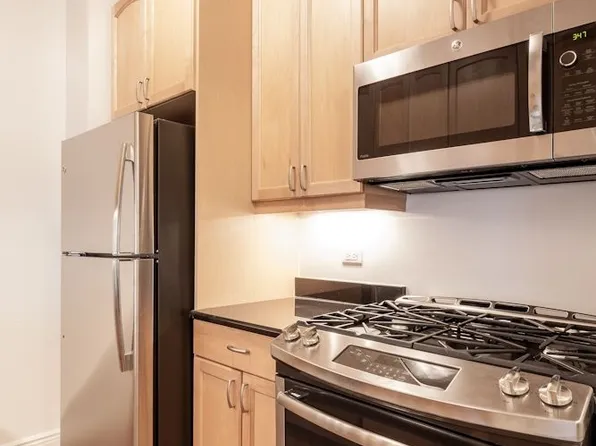 99 Battery Place image 5 of 8