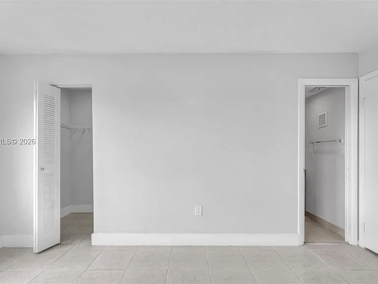 10755 SW 108th Ave #304 — Photo 8