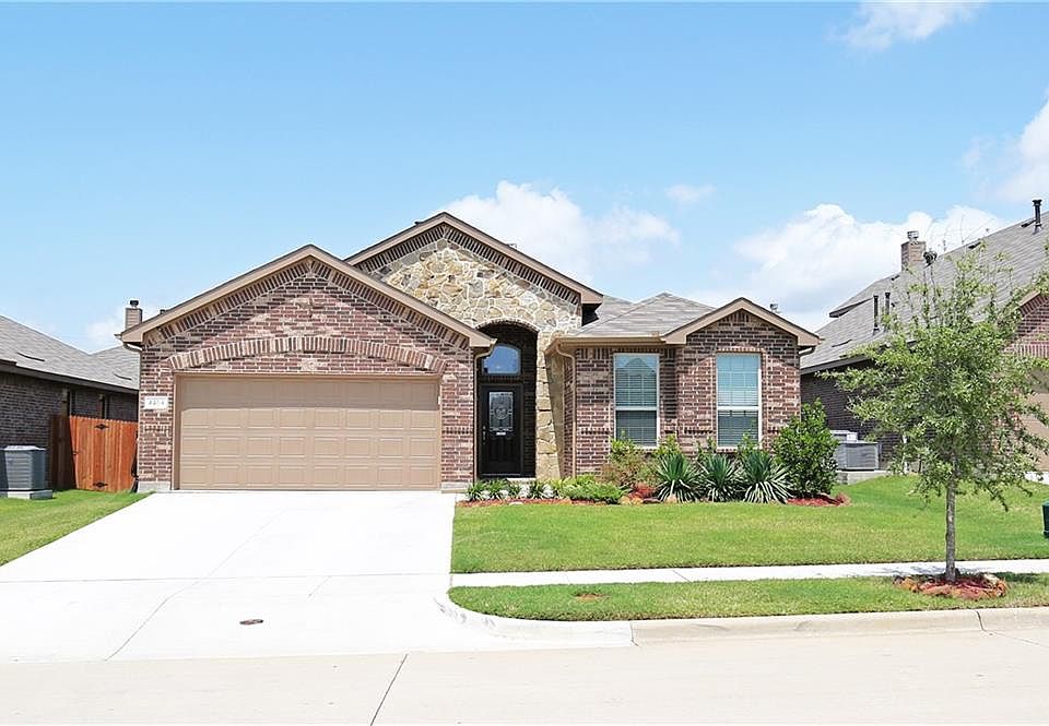 1st image of 4804 Green River Dr