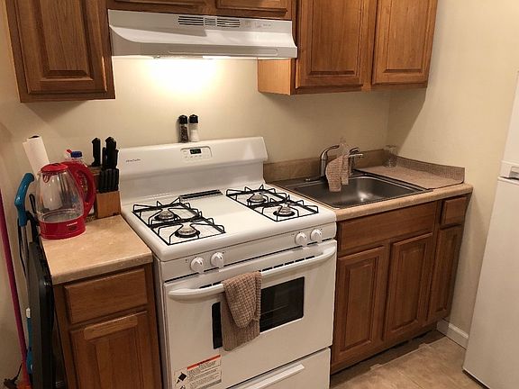 3rd image of 1114 Spruce St #16076582