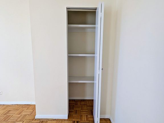 3rd image of 542 E 79th St APT 1R