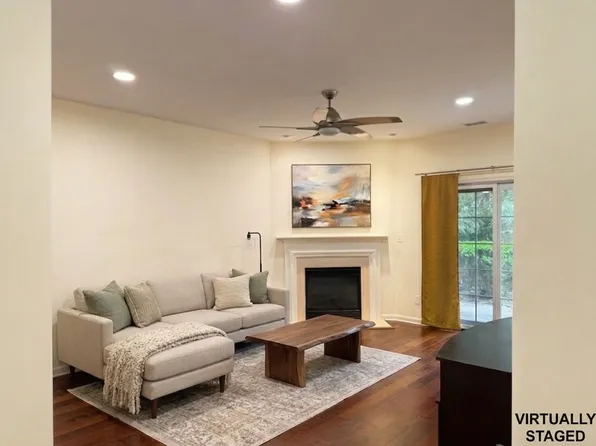 620 Turlington Ct, Livingston, NJ 07039