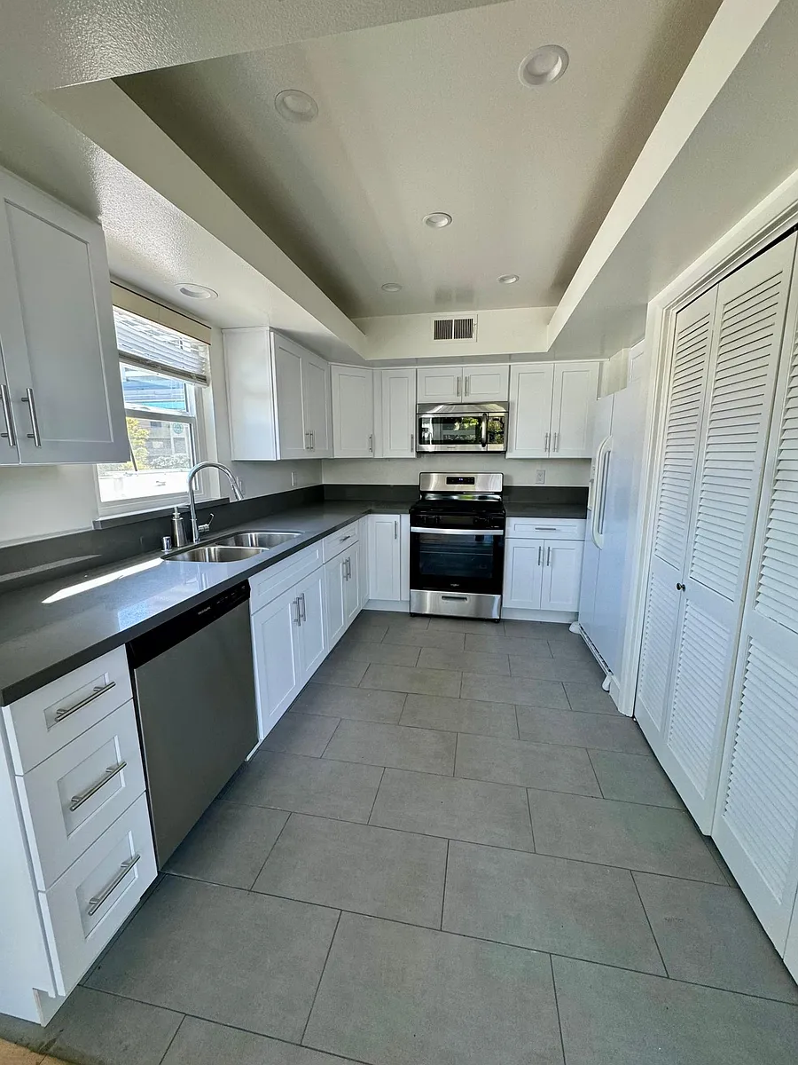 1600 S Bentley Ave Apt 8, Los Angeles, CA 90025 HotPads
