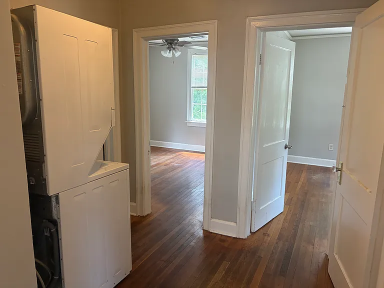 908 Hamilton Ct — Photo 11