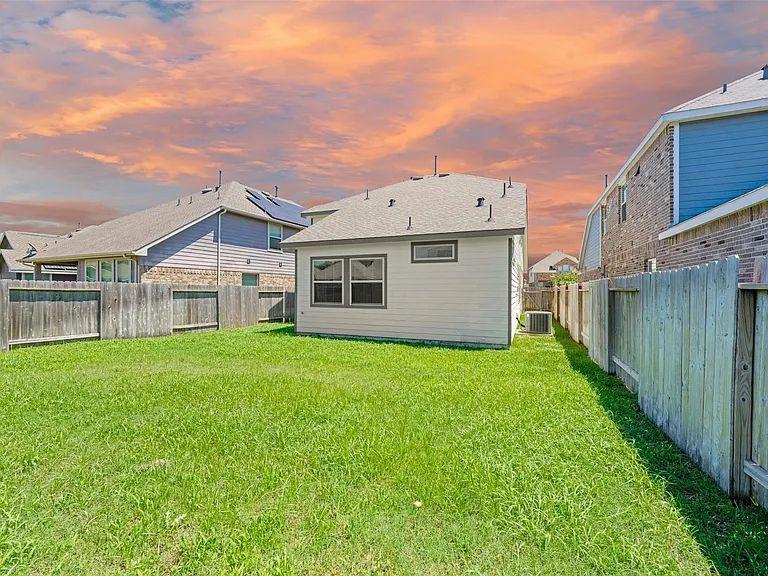 3009 Wedgewood Bay Ct — Photo 37