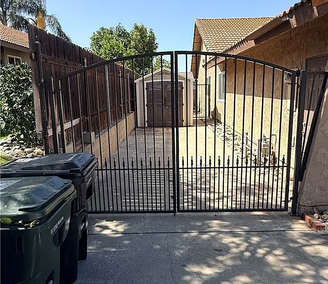 10275 Banyan St — Photo 13