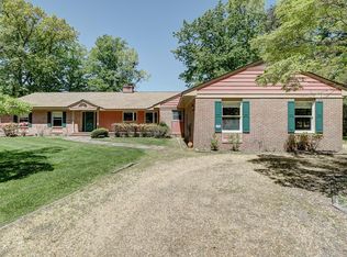 924 Blueberry Point Rd, White Stone, VA 22578