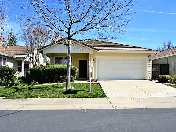 2nd image of 270 Pelican Bay Cir