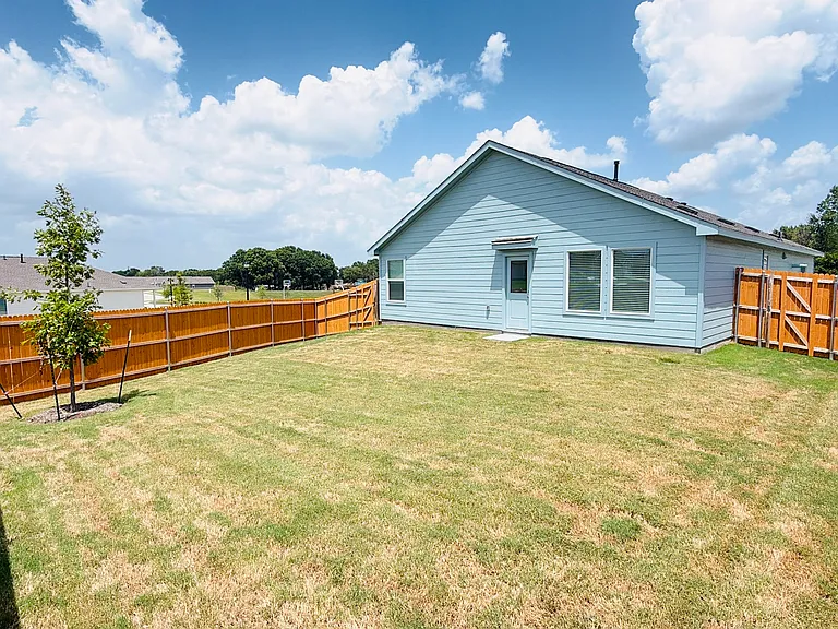 234 Hidden Meadows Dr — Photo 23