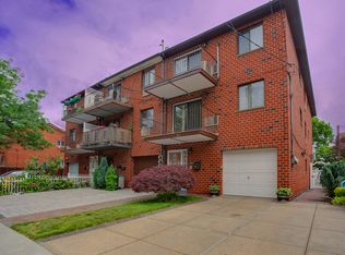 7010 Caldwell Ave, Maspeth, NY 11378