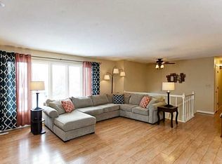 3031 Circle Hill Ct NE, Cedar Rapids, IA 52402