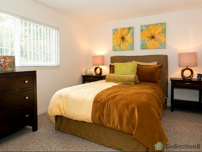 2nd image of 3201 Espinosa Dr APT 101